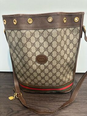 VINTAGE Gucci GG Supreme Web Sherry Line Bucket Bag - AS